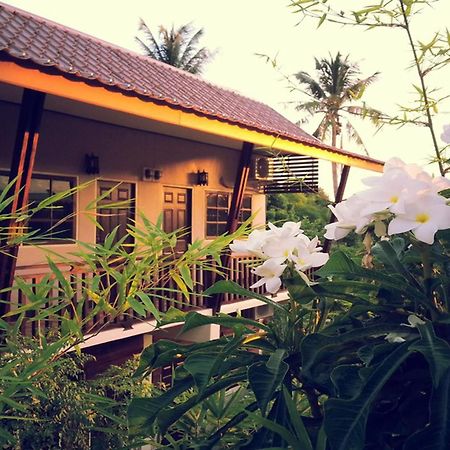 The Outside Inn Ubon Ratchathani Εξωτερικό φωτογραφία
