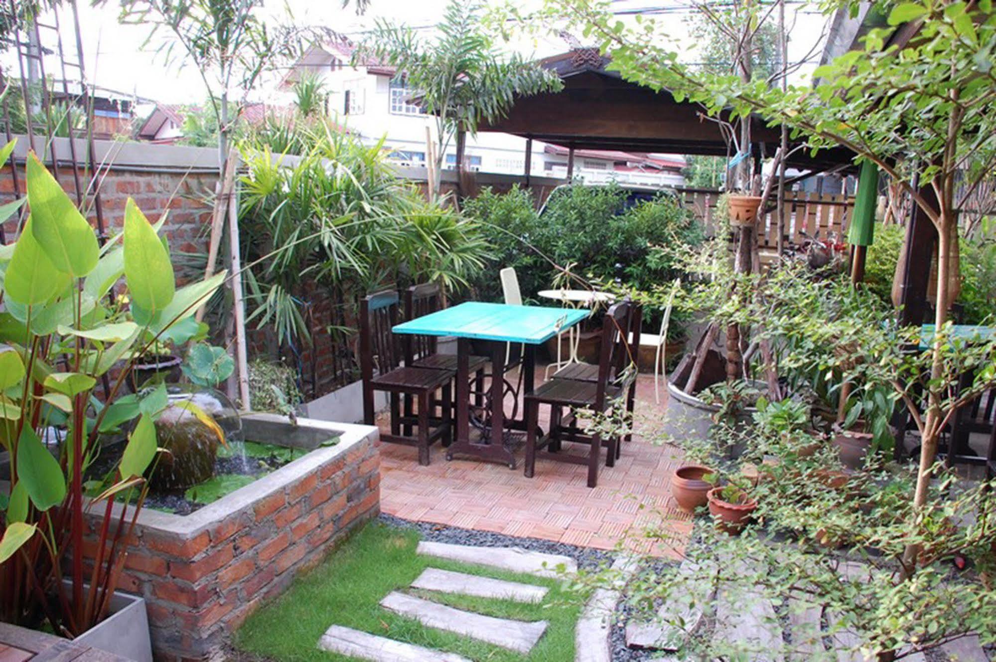 The Outside Inn Ubon Ratchathani Εξωτερικό φωτογραφία